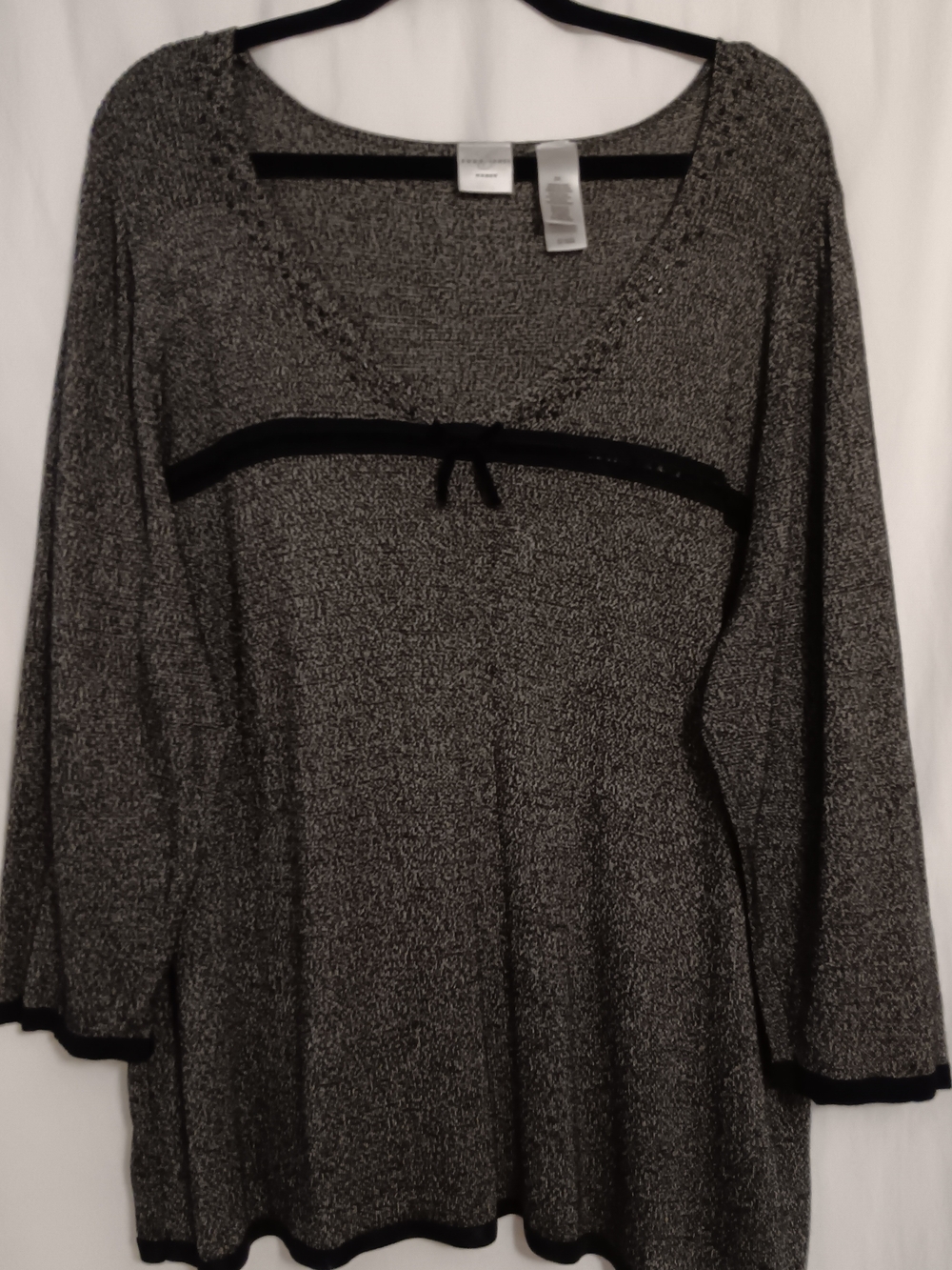 EMMA JAMES Woman lightweight sweater beaded V-neck 2X